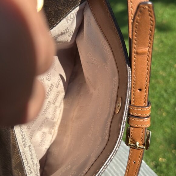 MICHAEL Micheal Kors Large Jet Set Travel Messenger/Crossbody - Picture 17 of 17